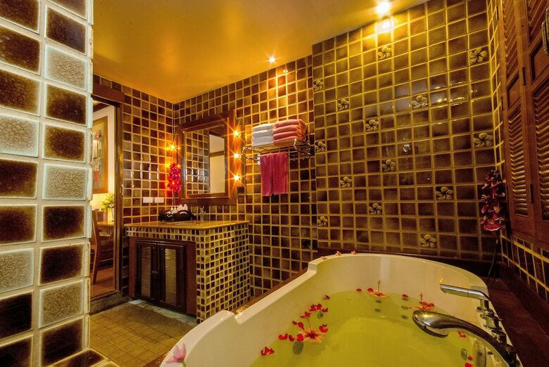 Hotel Andamania Beach Resort