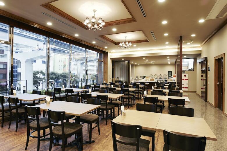 Hotel Azat Naha