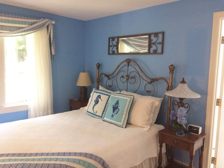 Cranberry Manor Bed And Breakfast Cape Cod