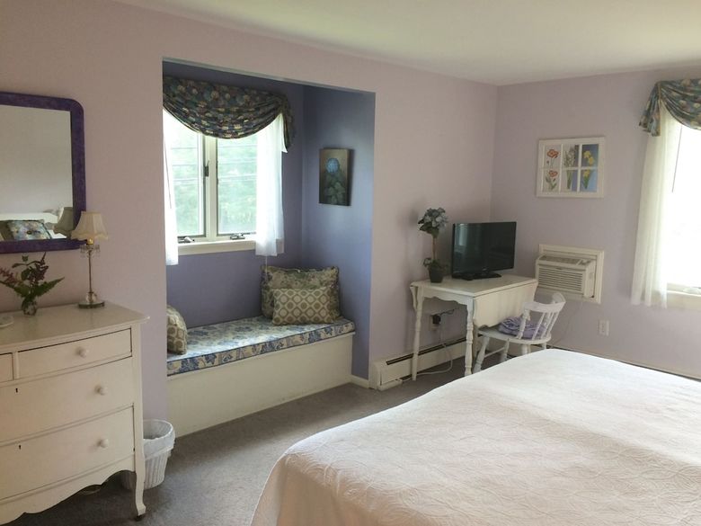Cranberry Manor Bed And Breakfast Cape Cod