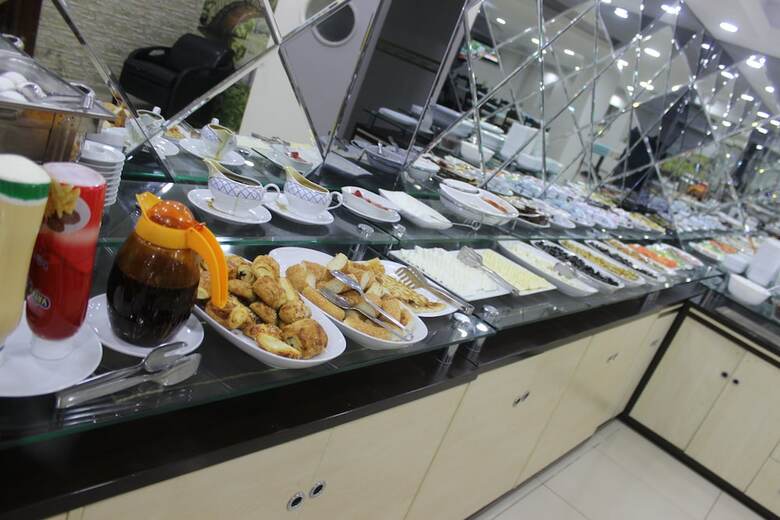 Adana Kucuksaat Hotel