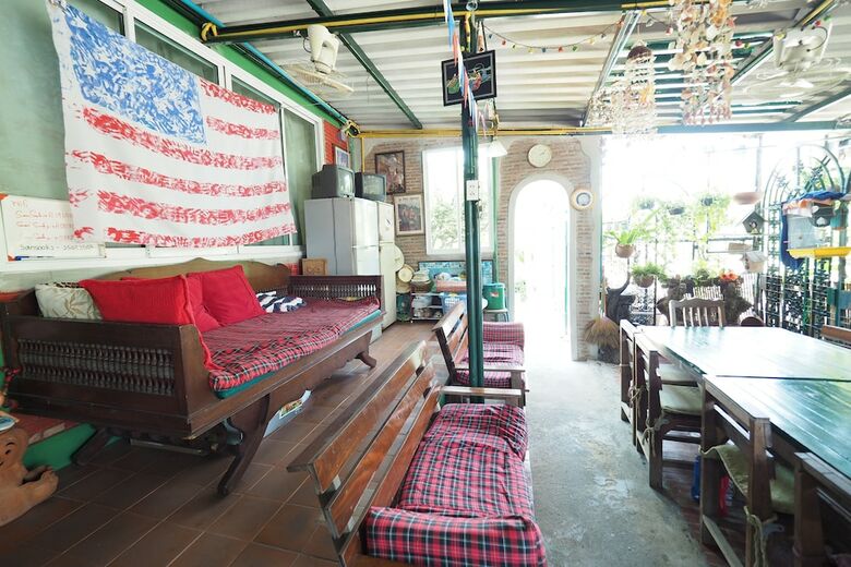 Hotel San Sook Place Guest House