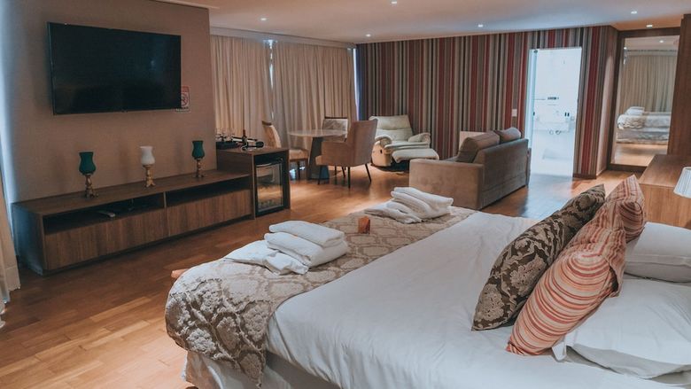 Chris Park Hotel