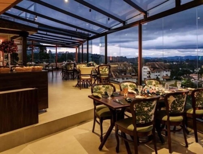 Chris Park Hotel
