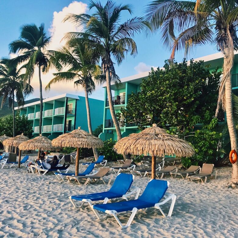 Hotel Emerald Beach Resort