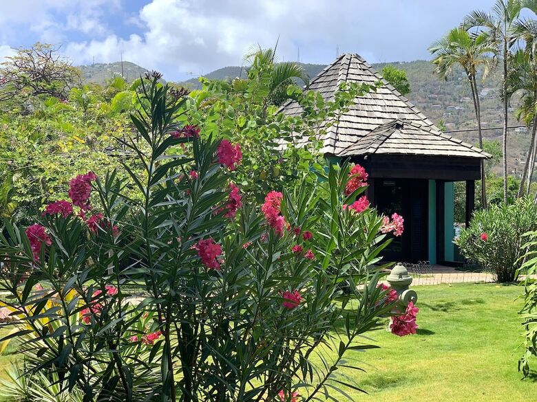 Hotel Emerald Beach Resort