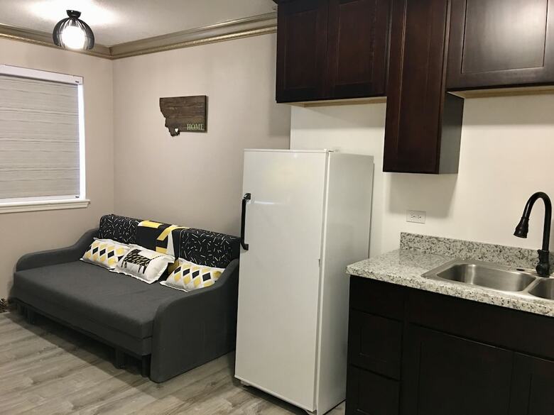 Lake View Suites