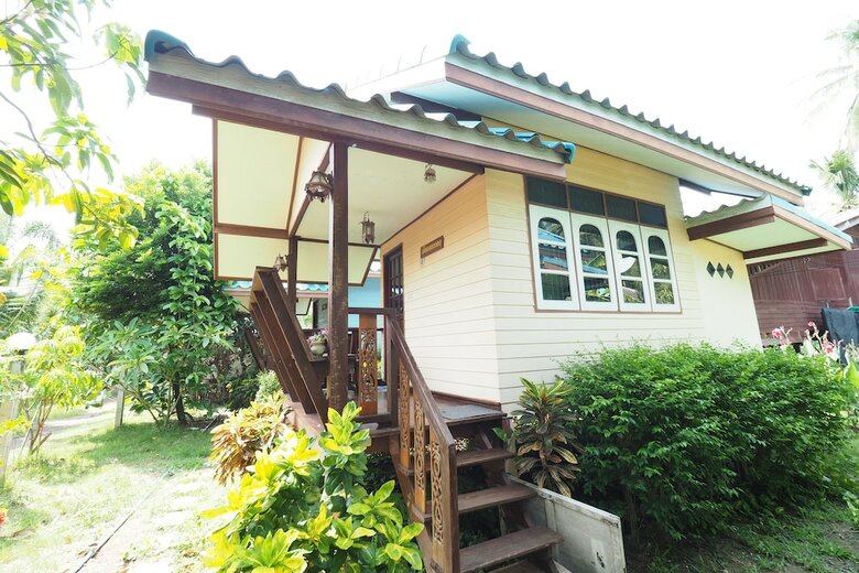 Hotel Baan Suanjarean Resort