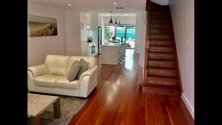 Luxury Townhouse In Chic North Adelaide