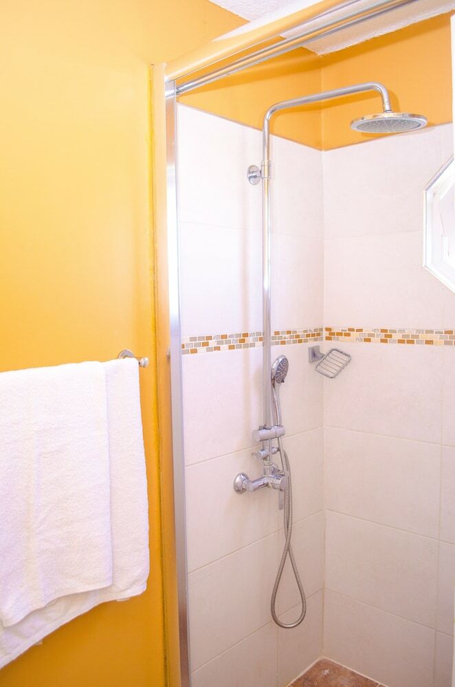 Apartamentos Kingston Guest Apt At Oakland