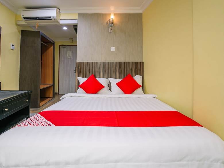 Oyo 558 Rayyan Soffea Hotel