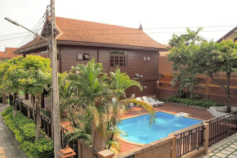Villa Baan Thai Lanna Pattaya