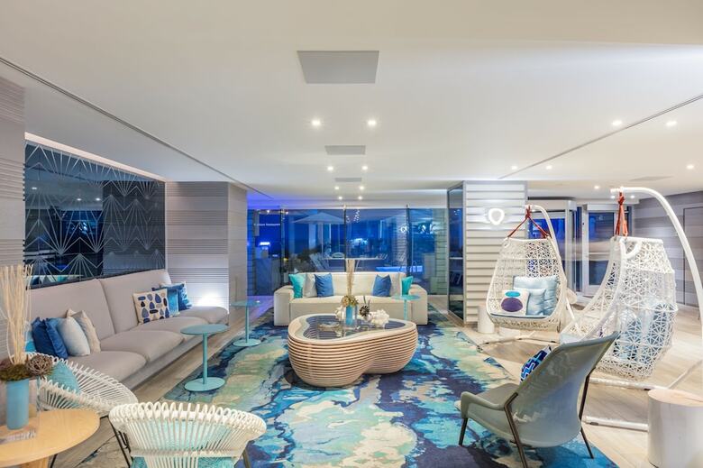 Serafina Beach Hotel