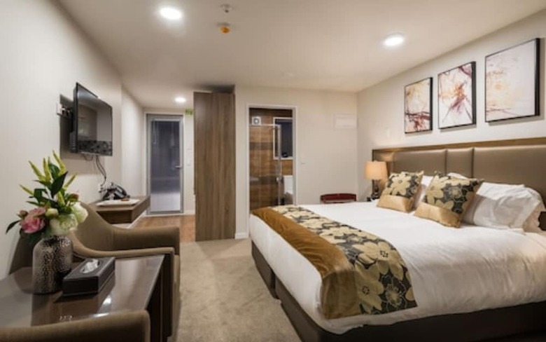 Golden Star Motel
