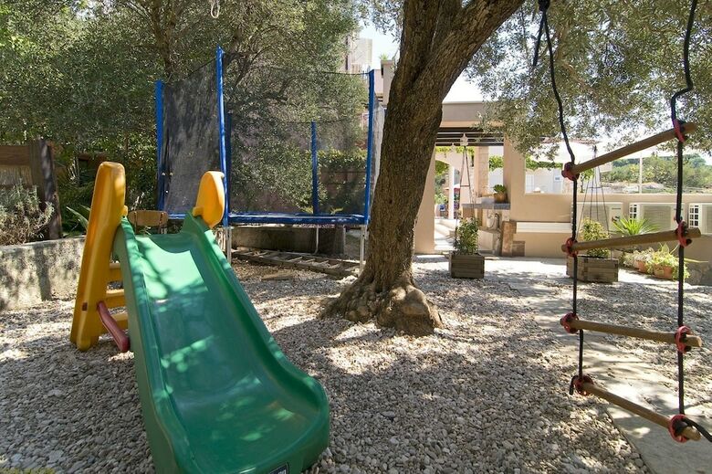 Apartamentos Villa Bougenvilia Tomas