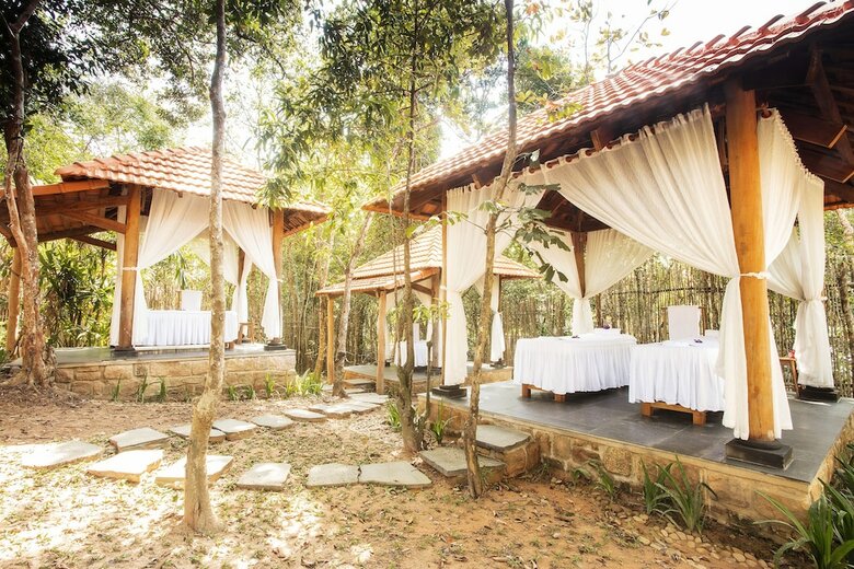 Hotel Green Bay Phu Quoc Resort & Spa