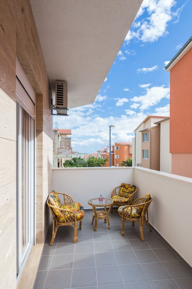Apartments Villa Kolar
