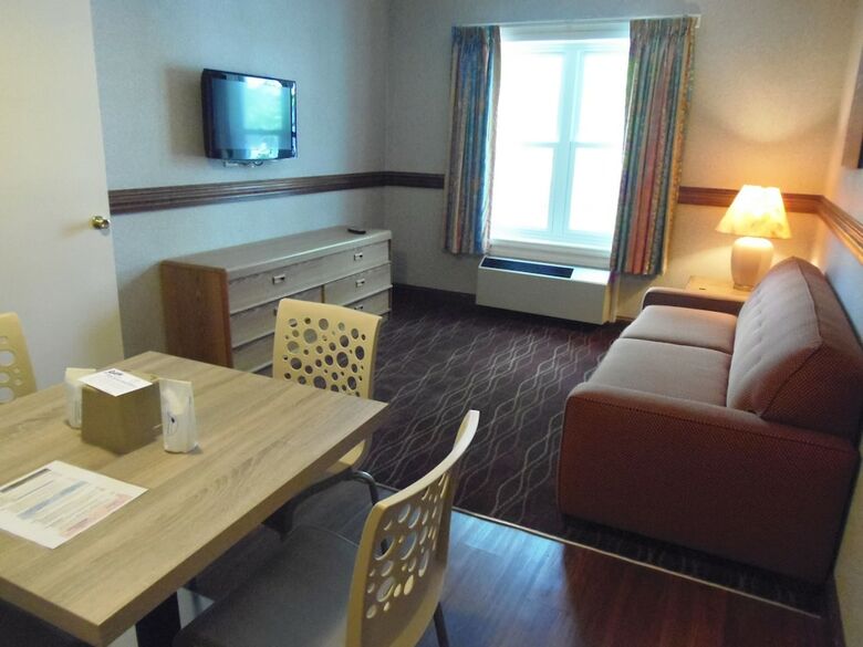 Hotel Surfside On The Lake