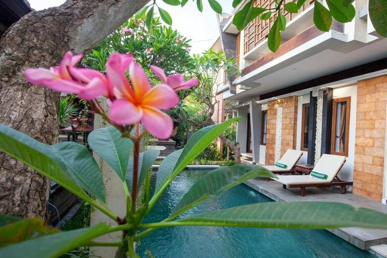 Bed & Breakfast Kubu Munggu Homestay