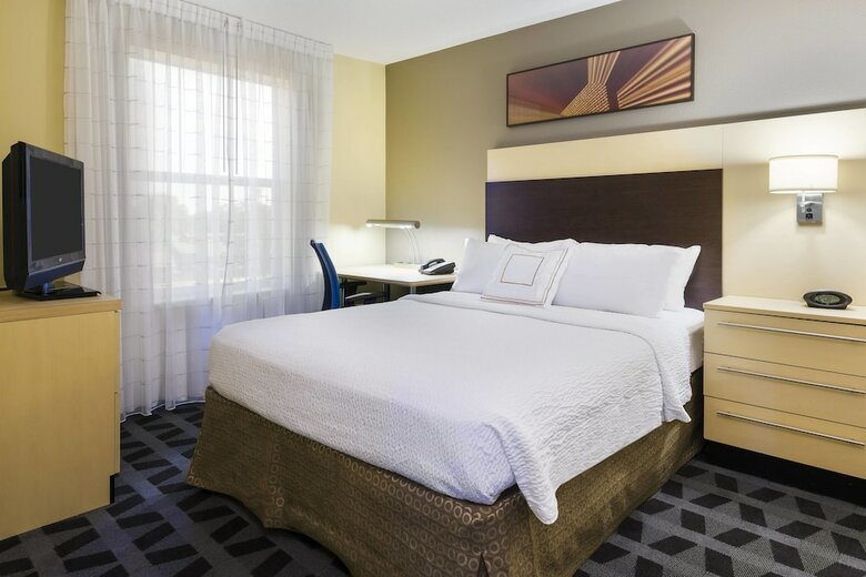 Hotel Towneplace Suites By Marriott Pensacola