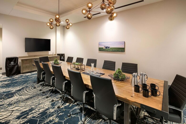 Hotel Doubletree By Hilton Greeley At Lincoln Park