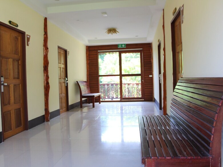 Hotel Buri Beach Resort