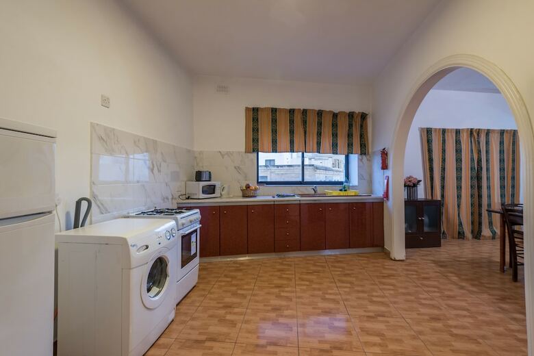 Fleur 3 Bedroom Apartment Sliema