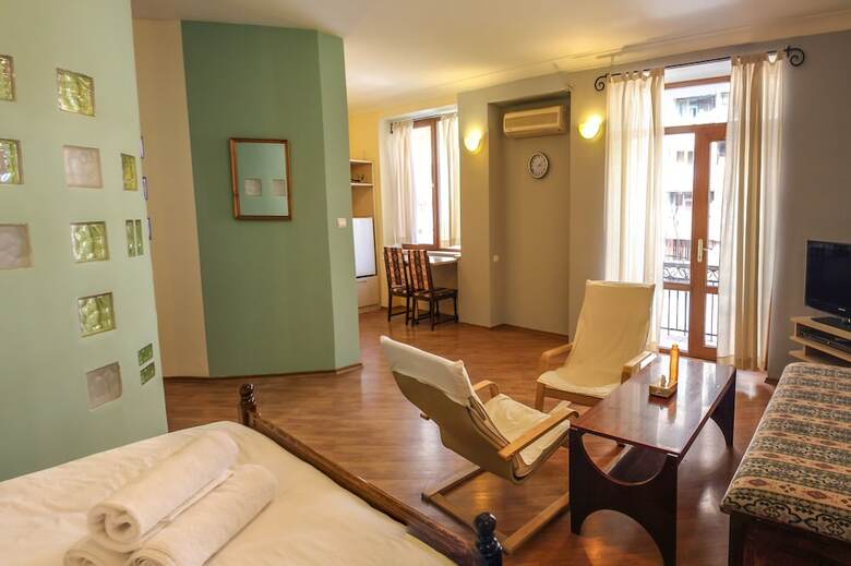 Ris Central Apartments Yerevan