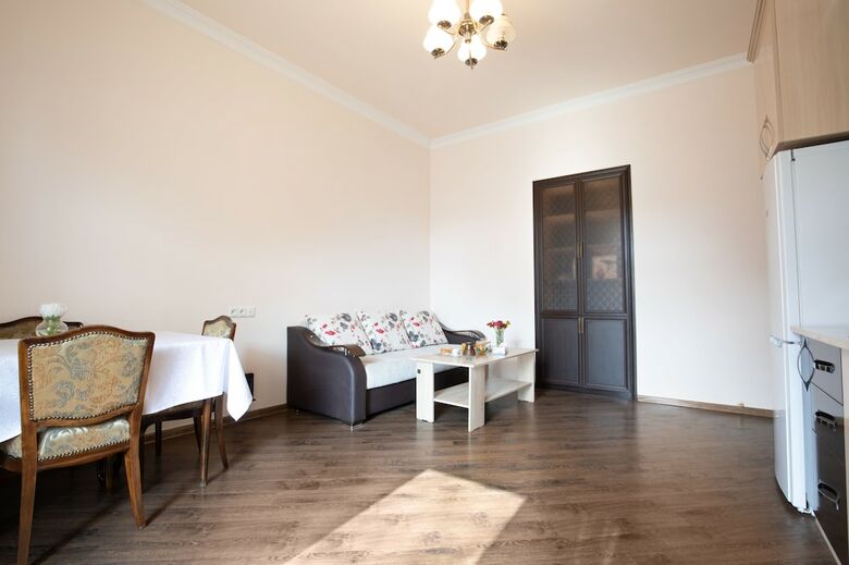 Ris Central Apartments Yerevan