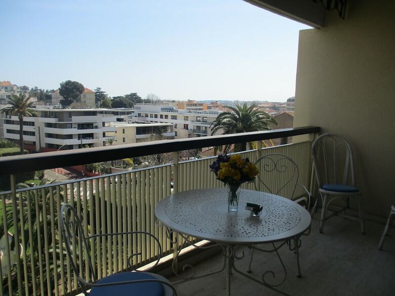 Apartamento Azur Best Hoursing