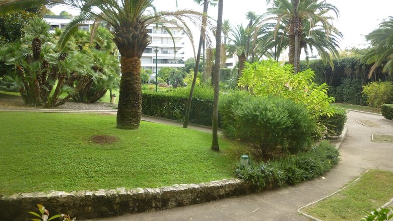 Apartamento Azur Best Hoursing