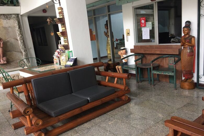 Hotel Baan Khun Mae Apartment