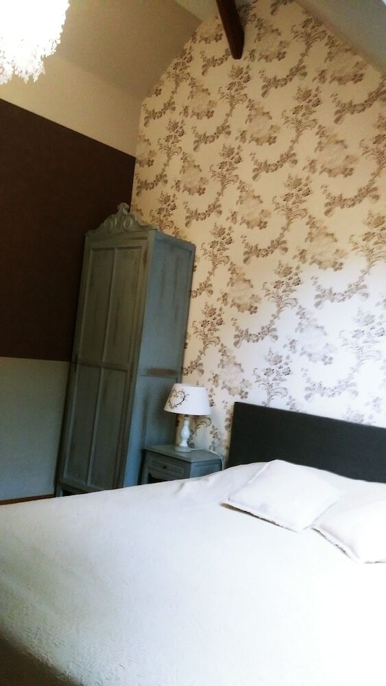 Hotel La Grenouill�re - Chambre D?h�te