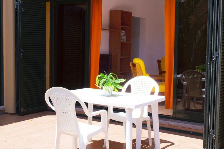 Gbh Hostel Volcanic Beach