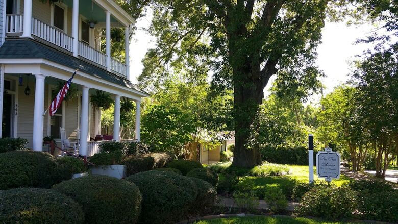 Bed & Breakfast Fig Tree Manor