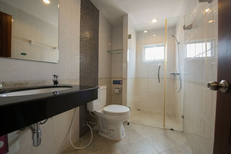 Hotel Oyo 371 Sea Breeze Residence