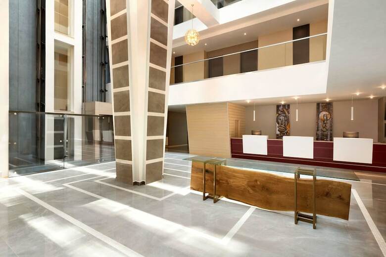 Hotel Ramada By Wyndham Constanta