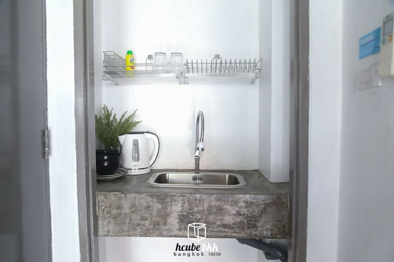 Hotel Hcube Bkk