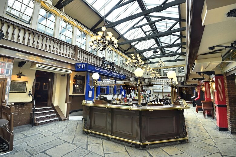 Posada The Royal Victoria & Bull Hotel