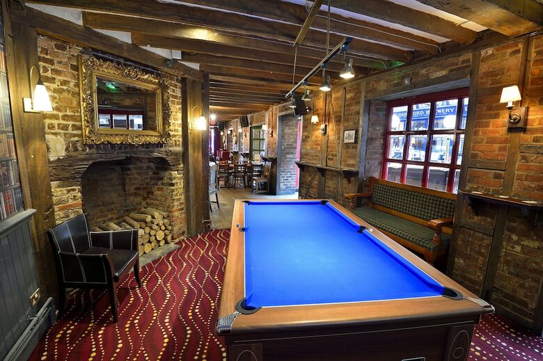Posada The Royal Victoria & Bull Hotel