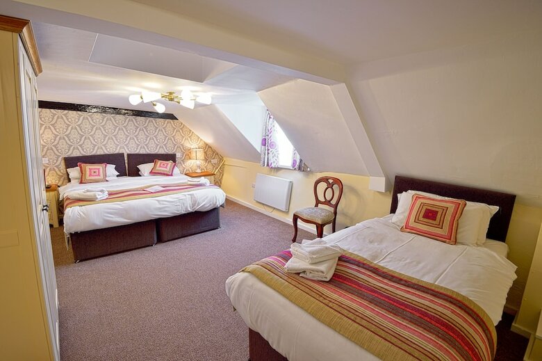 Posada The Royal Victoria & Bull Hotel