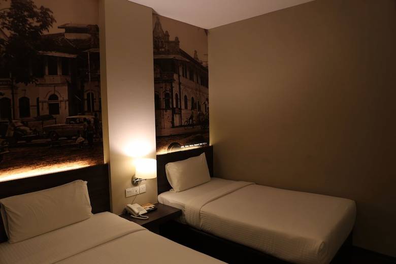 The Grand Jade Hotel