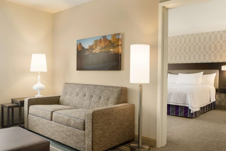 Hotel Home2 Suites By Hilton Menomonee Falls Milwaukee