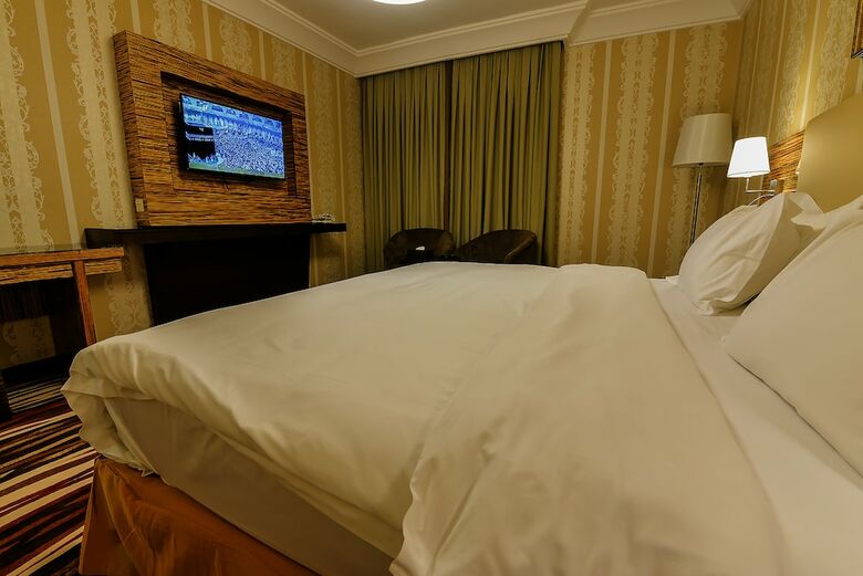 Crown Town Hotel
