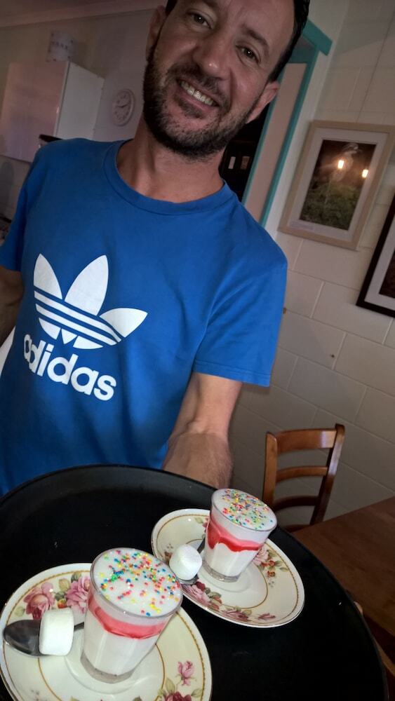 Magnetic Island Bed And Breakfast