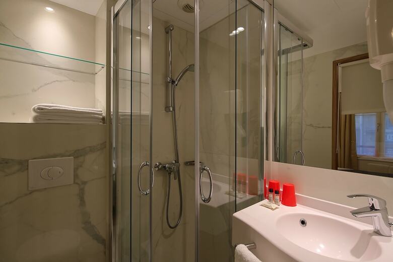 Hotel Hor Les Lumi�res