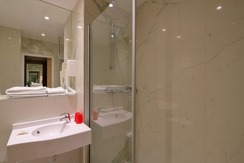 Hotel Hor Les Lumi�res