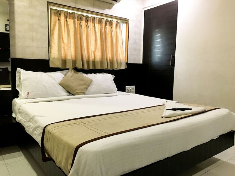 Hotel Bkc Palace