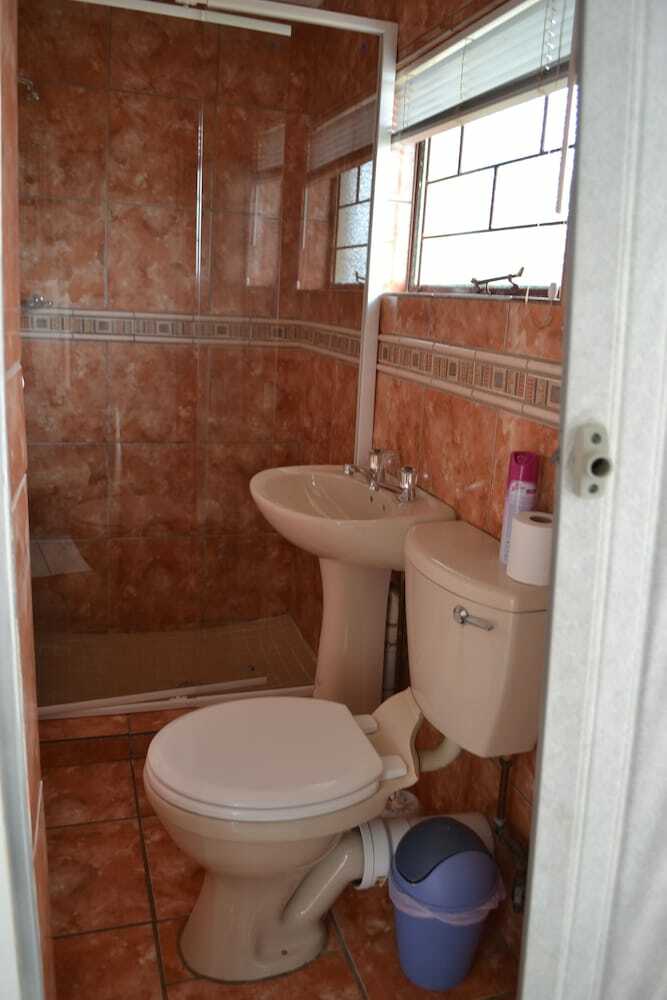 Hotel Kamogelo Guest House