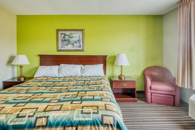 Motel Norcross Inn And Suites